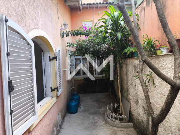 Imagem Sobrado com 3 Quartos à Venda, 242 m² em Jardim Maia - Guarulhos Imagem Sobrado com 3 Quartos à Venda, 242 m² em Jardim Maia - Guarulhos
