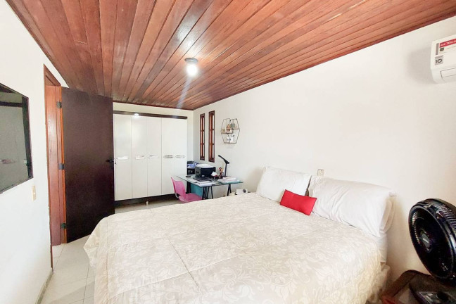 Imagem Casa de Condomínio com 4 Quartos à Venda, 280 m² em Barra Do Jacuipe - Camaçari Imagem Casa de Condomínio com 4 Quartos à Venda, 280 m² em Barra Do Jacuipe - Camaçari