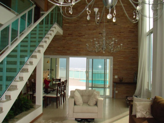 Imagem Casa com 4 Quartos à Venda, 200 m² em Perequê - Ilhabela