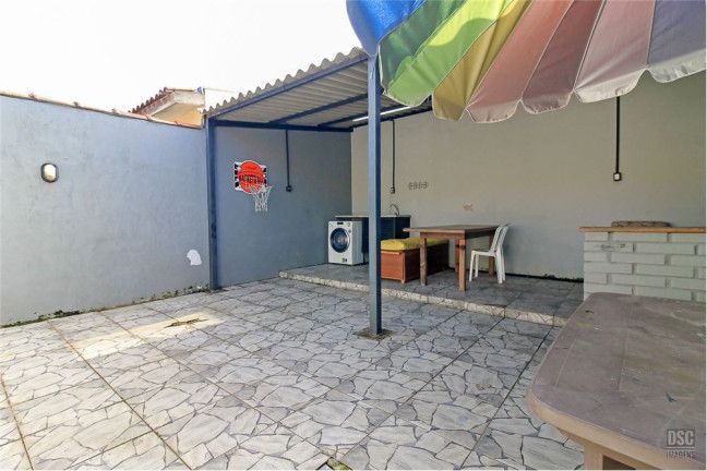 Imagem Casa à Venda, em Hípica - Porto Alegre Imagem Casa à Venda, em Hípica - Porto Alegre