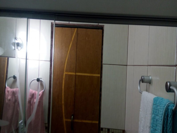 Imagem Imóvel com 2 Quartos à Venda, em Vila Carmosina - São Paulo Imagem Imóvel com 2 Quartos à Venda, em Vila Carmosina - São Paulo