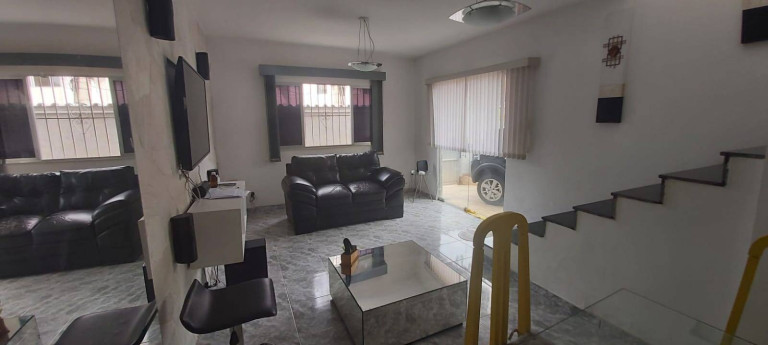 Imagem Casa com 3 Quartos à Venda, 135 m² em Taquara - Rio De Janeiro Imagem Casa com 3 Quartos à Venda, 135 m² em Taquara - Rio De Janeiro