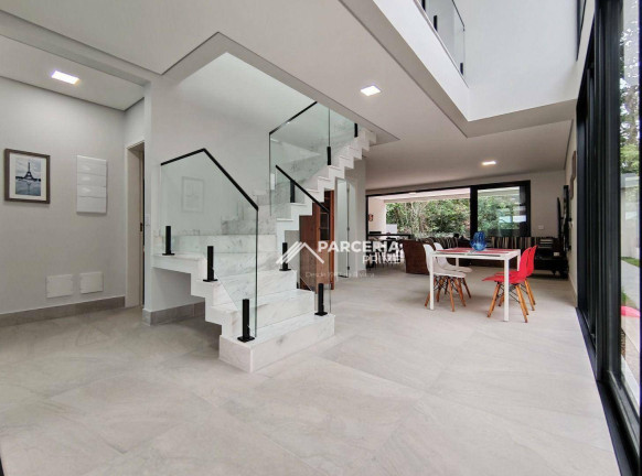 Imagem Casa com 5 Quartos à Venda, 281 m² em Riviera Módulo 24 - Bertioga Imagem Casa com 5 Quartos à Venda, 281 m² em Riviera Módulo 24 - Bertioga