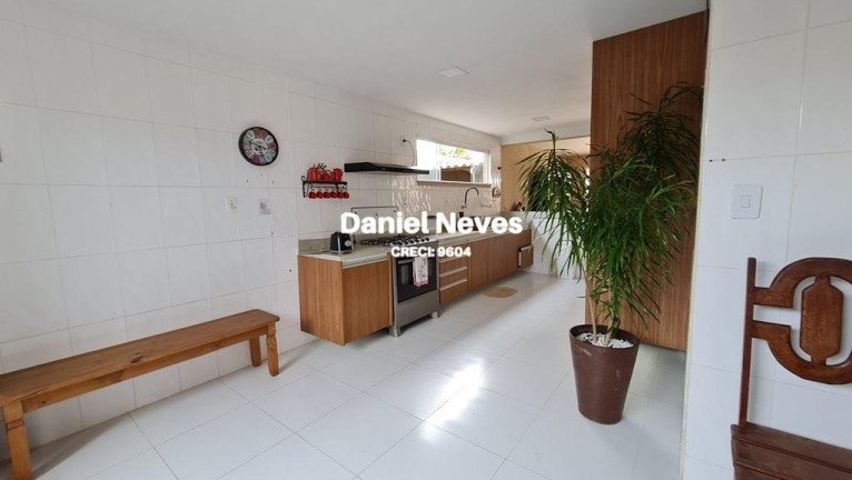 Imagem Casa com 7 Quartos à Venda, 340 m² em Vilas Do Atlântico - Lauro De Freitas Imagem Casa com 7 Quartos à Venda, 340 m² em Vilas Do Atlântico - Lauro De Freitas