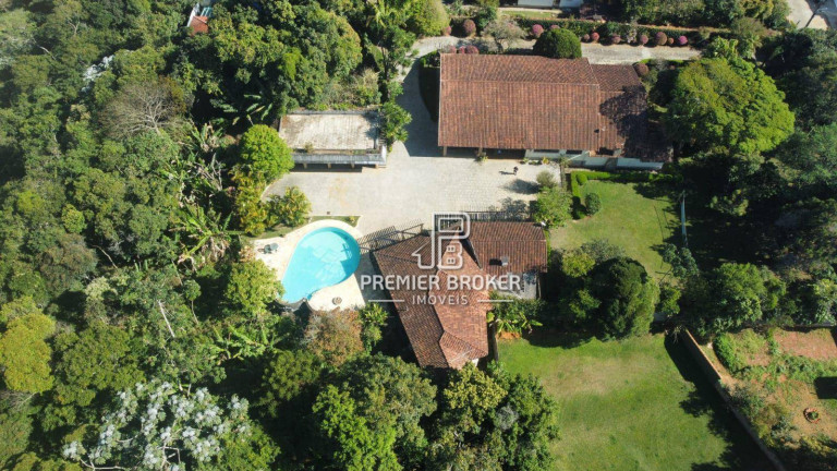 Imagem Casa com 4 Quartos à Venda, 503 m² em Parque São Luiz - Teresópolis Imagem Casa com 4 Quartos à Venda, 503 m² em Parque São Luiz - Teresópolis