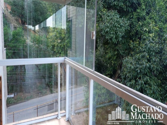 Imagem Imóvel com 4 Quartos à Venda, 2.920 m² em Retiro - Volta Redonda