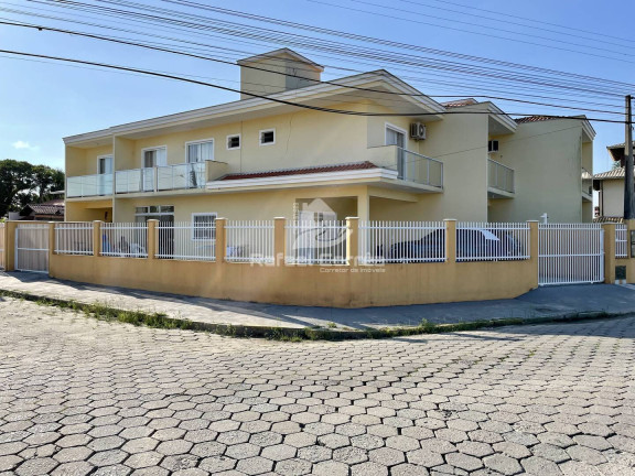 Imagem Sobrado com 3 Quartos à Venda, 136 m² em Salinas - Balneário Barra Do Sul Imagem Sobrado com 3 Quartos à Venda, 136 m² em Salinas - Balneário Barra Do Sul