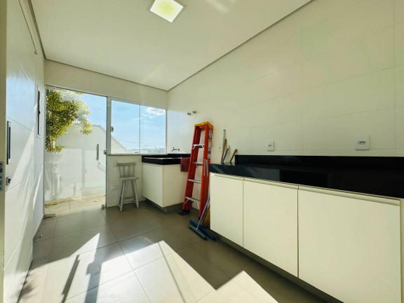 Imagem Casa com 3 Quartos à Venda, 452 m² em São João Da Boa Vista Imagem Casa com 3 Quartos à Venda, 452 m² em São João Da Boa Vista