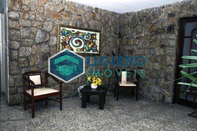 Imagem Apartamento com 2 Quartos à Venda,  em Santa Rosa - Niterói