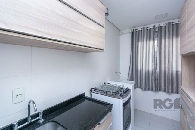Imagem Apartamento com 1 Quarto para Alugar, 42 m² em Centro Histórico - Porto Alegre Imagem Apartamento com 1 Quarto para Alugar, 42 m² em Centro Histórico - Porto Alegre