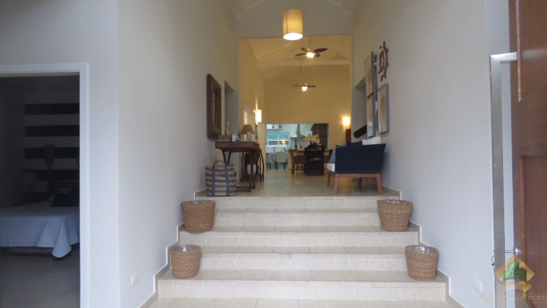 Imagem Casa de Condomínio com 4 Quartos à Venda, 290 m² em Domingas Dias - Ubatuba