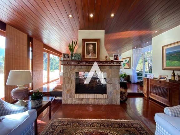 Imagem Casa com 8 Quartos à Venda, 1.776 m² em Albuquerque - Teresópolis Imagem Casa com 8 Quartos à Venda, 1.776 m² em Albuquerque - Teresópolis