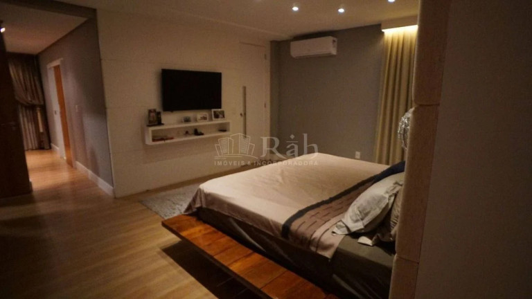 Imagem Casa com 3 Quartos à Venda, 376 m² em Ariribá - Balneário Camboriú Imagem Casa com 3 Quartos à Venda, 376 m² em Ariribá - Balneário Camboriú