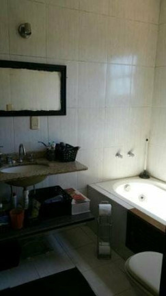 Imagem Sobrado com 3 Quartos à Venda, 165 m² em Tristeza - Porto Alegre Imagem Sobrado com 3 Quartos à Venda, 165 m² em Tristeza - Porto Alegre