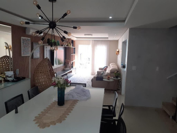 Imagem Casa com 3 Quartos à Venda, 270 m² em Parque Renato Maia - Guarulhos Imagem Casa com 3 Quartos à Venda, 270 m² em Parque Renato Maia - Guarulhos