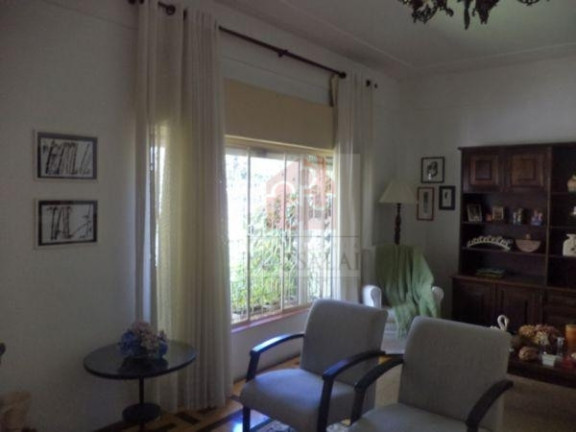 Imagem Casa com 3 Quartos à Venda, 151 m² em Santana - Porto Alegre Imagem Casa com 3 Quartos à Venda, 151 m² em Santana - Porto Alegre