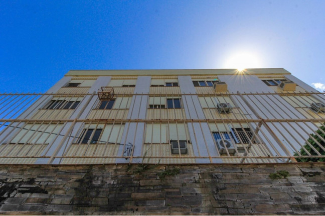 Imagem Imóvel com 3 Quartos à Venda, 124 m² em Teresópolis - Porto Alegre Imagem Imóvel com 3 Quartos à Venda, 124 m² em Teresópolis - Porto Alegre