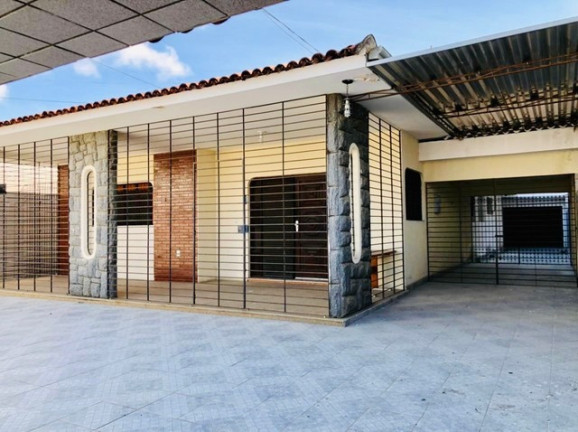 Imagem Casa com 4 Quartos à Venda, 241 m² em Expedicionários - João Pessoa Imagem Casa com 4 Quartos à Venda, 241 m² em Expedicionários - João Pessoa