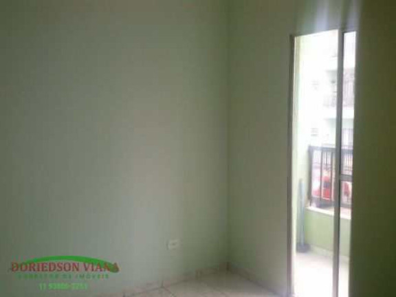 Imagem Apartamento com 2 Quartos à Venda, 70 m² em Cocaia - Guarulhos