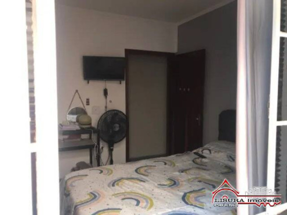 Imagem Casa com 3 Quartos à Venda, em Centro - Jacareí Imagem Casa com 3 Quartos à Venda, em Centro - Jacareí