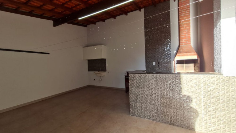 Imagem Casa com 3 Quartos à Venda, 130 m² em Jardim Ferraz - Bauru Imagem Casa com 3 Quartos à Venda, 130 m² em Jardim Ferraz - Bauru