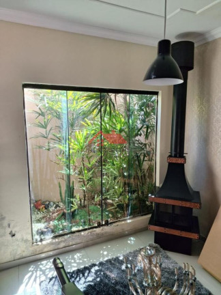 Imagem Sobrado com 3 Quartos à Venda, 250 m² em Loteamento Villa Branca - Jacareí