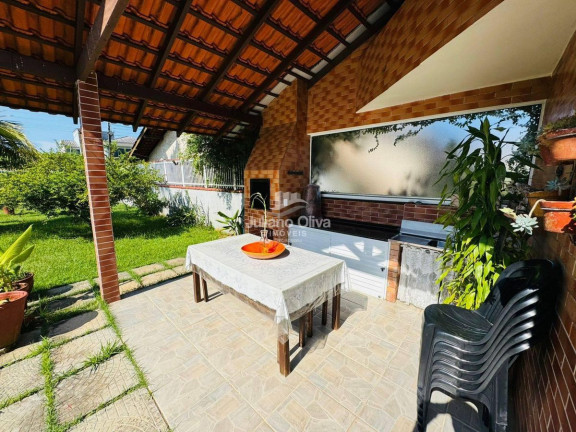 Casa com 2 Quartos à Venda, 85 m² em Barra Do Sai - Itapoá