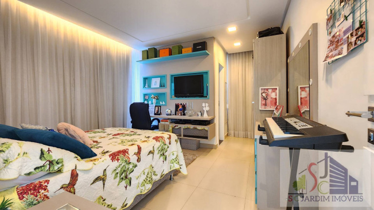 Imagem Casa com 5 Quartos à Venda, 234 m² em Flores - Manaus Imagem Casa com 5 Quartos à Venda, 234 m² em Flores - Manaus