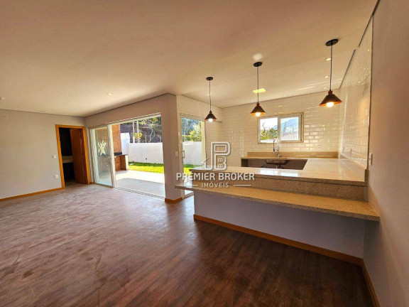 Imagem Casa com 3 Quartos à Venda, 260 m² em Albuquerque - Teresópolis Imagem Casa com 3 Quartos à Venda, 260 m² em Albuquerque - Teresópolis