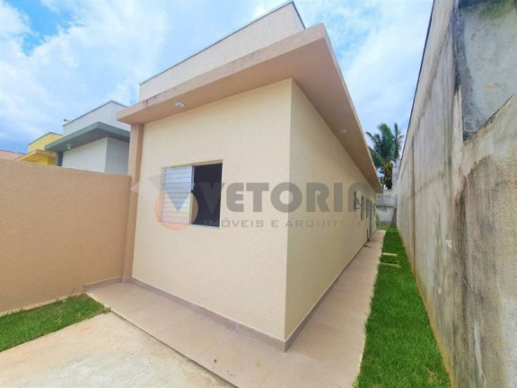 Imagem Casa com 2 Quartos à Venda, 54 m²