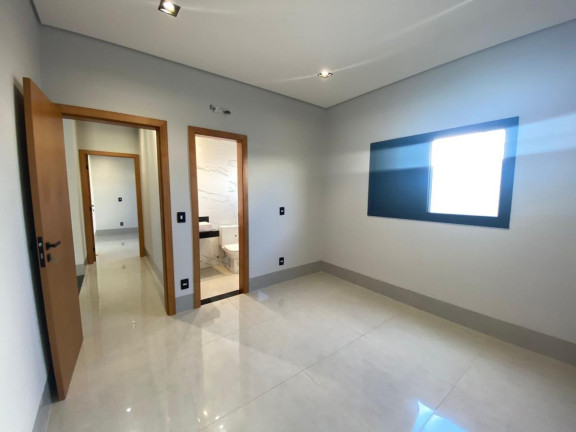 Imagem Casa com 3 Quartos à Venda, 217 m² em Condomínio Primor Das Torres - Cuiabá Imagem Casa com 3 Quartos à Venda, 217 m² em Condomínio Primor Das Torres - Cuiabá