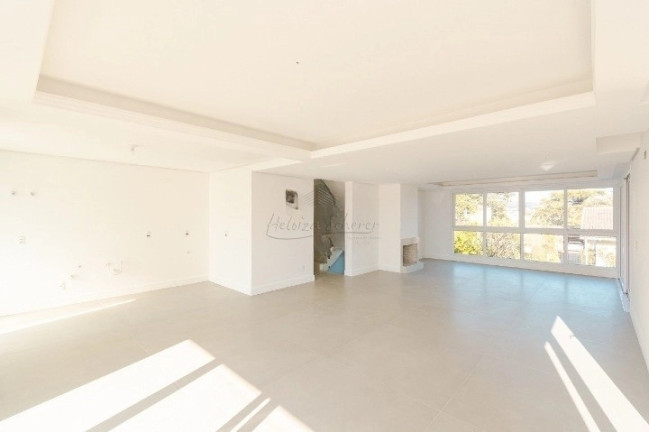 Imagem Casa com 3 Quartos à Venda, 288 m² em Vila Assunção - Porto Alegre Imagem Casa com 3 Quartos à Venda, 288 m² em Vila Assunção - Porto Alegre