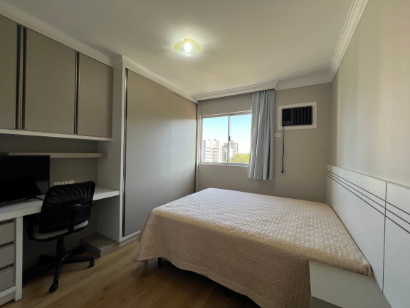 Imagem Imóvel com 3 Quartos à Venda, 173 m² em América - Joinville