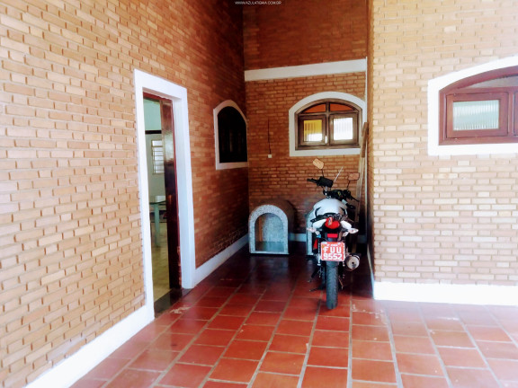 Imagem Casa com 3 Quartos à Venda, 303 m² em Jardim Floresta - Atibaia Imagem Casa com 3 Quartos à Venda, 303 m² em Jardim Floresta - Atibaia