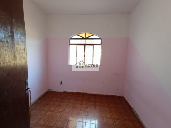 Imagem Casa com 3 Quartos à Venda, 720 m² em Independência (barreiro) - Belo Horizonte