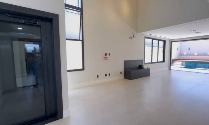 Imagem Casa com 3 Quartos à Venda, 302 m² em Swiss - Campinas Imagem Casa com 3 Quartos à Venda, 302 m² em Swiss - Campinas