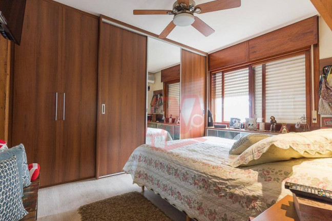 Imagem Cobertura com 3 Quartos à Venda, 165 m² em Rio Branco - Porto Alegre Imagem Cobertura com 3 Quartos à Venda, 165 m² em Rio Branco - Porto Alegre