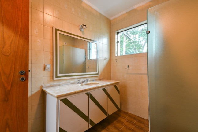 Casa com 4 Quartos à Venda,  em Planalto Paulista - São Paulo