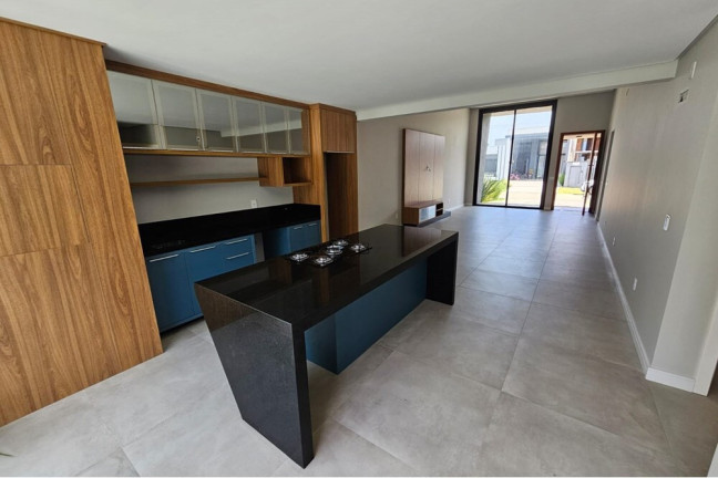 Casa de Condomínio com 4 Quartos à Venda, 150 m² em Centro - Xangri-lá