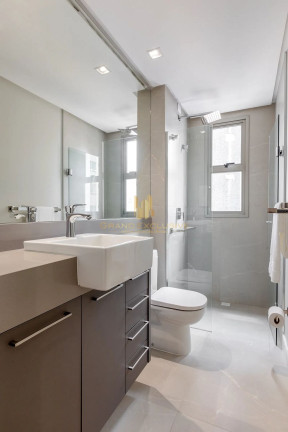 Imagem Apartamento com 4 Quartos à Venda, 131 m² em Centro - Balneário Camboriú Imagem Apartamento com 4 Quartos à Venda, 131 m² em Centro - Balneário Camboriú