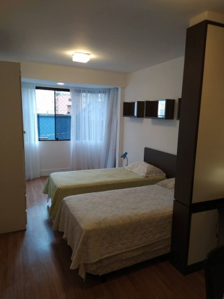 Imagem Apartamento com 2 Quartos à Venda, 145 m² em Centro - Balneário Camboriú Imagem Apartamento com 2 Quartos à Venda, 145 m² em Centro - Balneário Camboriú