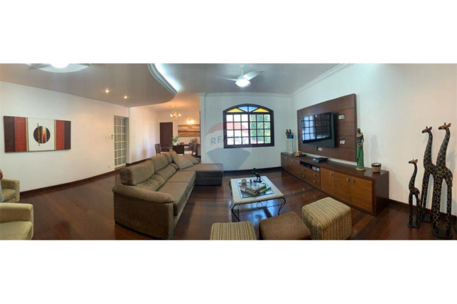 Imagem Casa com 6 Quartos à Venda, 450 m² em Pendotiba - Niterói Imagem Casa com 6 Quartos à Venda, 450 m² em Pendotiba - Niterói