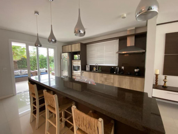 Imagem Casa com 5 Quartos à Venda, em Atlantida - Xangri-la Imagem Casa com 5 Quartos à Venda, em Atlantida - Xangri-la