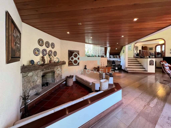 Imagem Casa com 5 Quartos à Venda, em Parque Silvino Pereira - Cotia Imagem Casa com 5 Quartos à Venda, em Parque Silvino Pereira - Cotia
