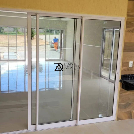 Imagem Casa com 4 Quartos à Venda, em Mossoró Imagem Casa com 4 Quartos à Venda, em Mossoró