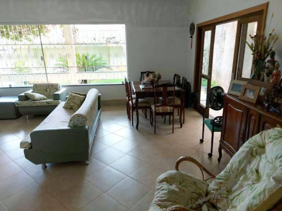 Imagem Casa com 6 Quartos à Venda, 674 m² em Cidade Nova Peruibe - Peruíbe Imagem Casa com 6 Quartos à Venda, 674 m² em Cidade Nova Peruibe - Peruíbe