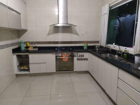 Imagem Casa com 4 Quartos à Venda, 262 m² em Canhema - Diadema