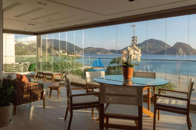 Imagem Apartamento com 4 Quartos à Venda, 372 m² em Icaraí - Niterói