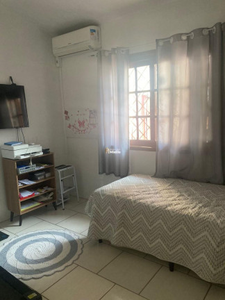 Imagem Casa com 3 Quartos à Venda, 200 m² em Centro - Viamão