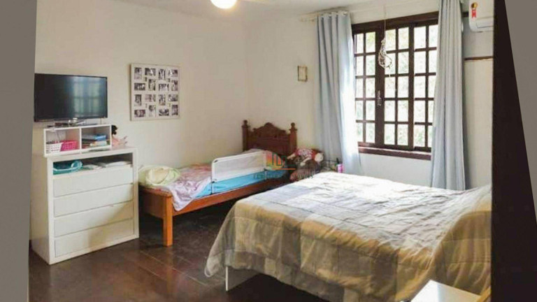 Imagem Casa com 3 Quartos à Venda, 405 m² em Itaipu - Niterói Imagem Casa com 3 Quartos à Venda, 405 m² em Itaipu - Niterói